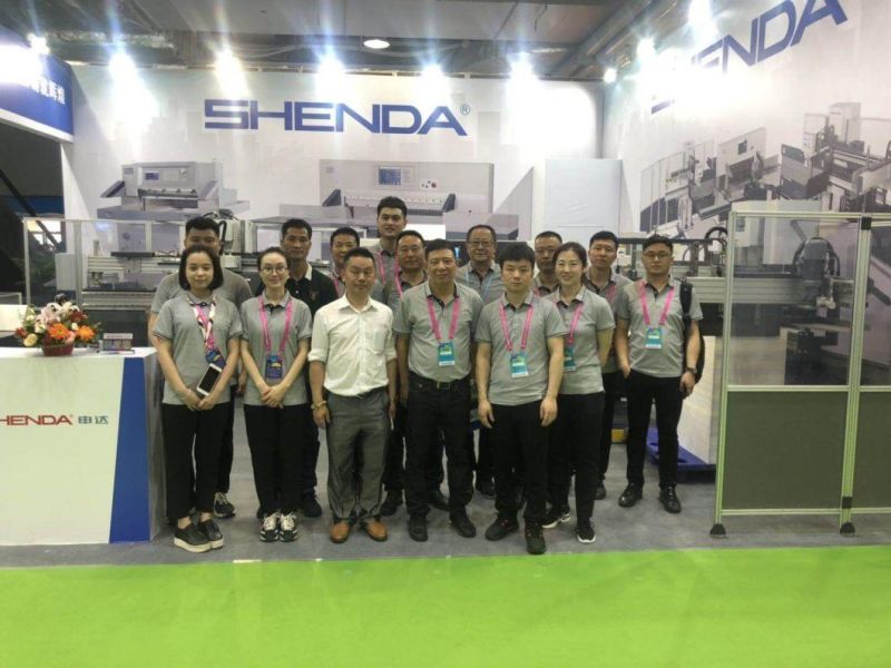 High Quality Computerized Hydraulic Program Control Paper Guillotine Machine