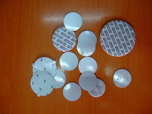 China Manufacturer Through Cut Bottle Cap Liner Die Cutting Machine