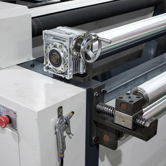 China Automatic Roll Paper Cup Making Equipments Die Cutting Machine