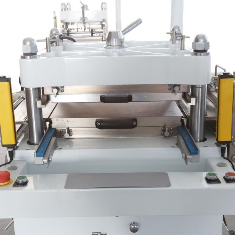 Servo Drive Controller High Speed Photoelectric Trepanning Die Cutting Machine